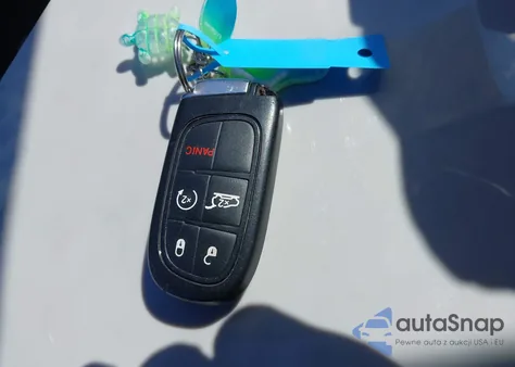 2018 Jeep Cherokee Latitude Plus 4X4 z USA, uszkodzony, nr VIN 1C4PJMLB9JD502810